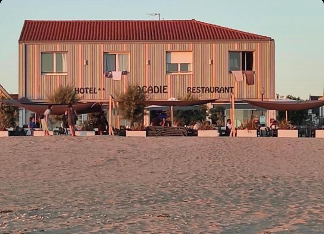 Acadie Saint Victor - Hotel Restaurant - Face Mer - Chatelaillon Plage Екстериор снимка