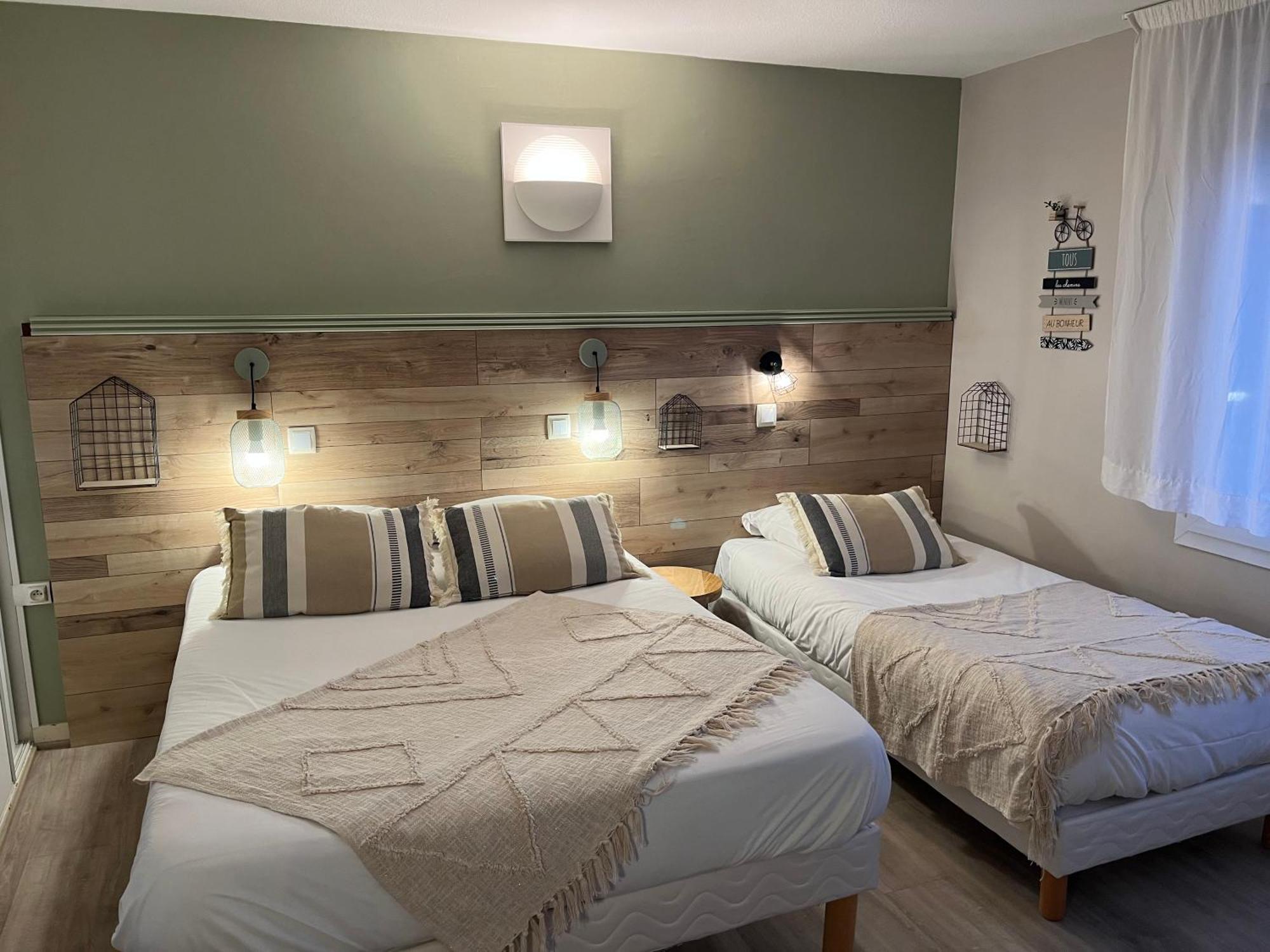Acadie Saint Victor - Hotel Restaurant - Face Mer - Chatelaillon Plage Екстериор снимка