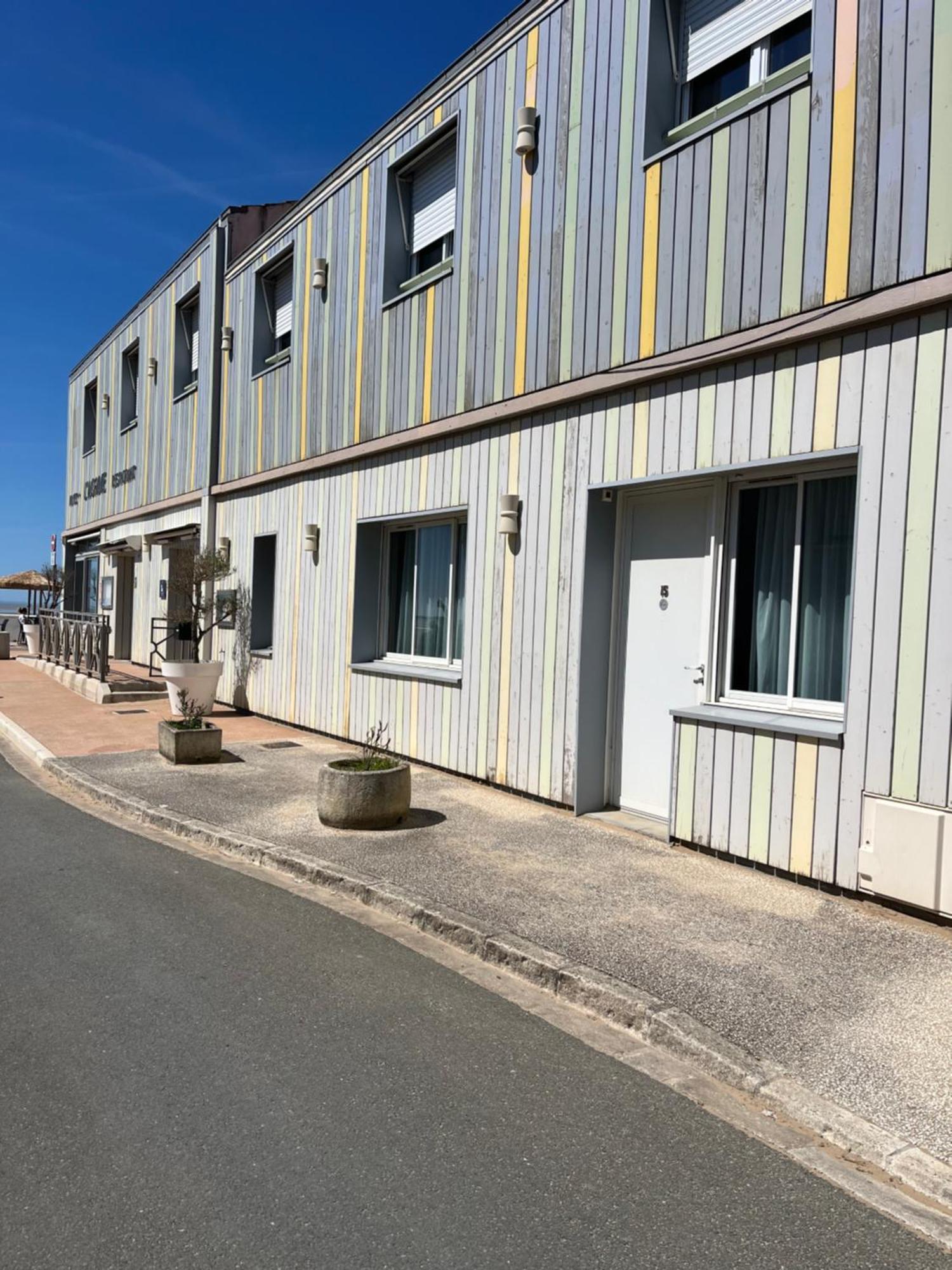 Acadie Saint Victor - Hotel Restaurant - Face Mer - Chatelaillon Plage Екстериор снимка