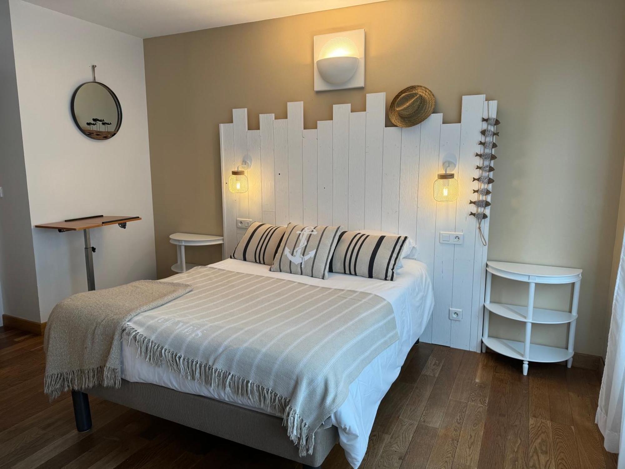 Acadie Saint Victor - Hotel Restaurant - Face Mer - Chatelaillon Plage Екстериор снимка