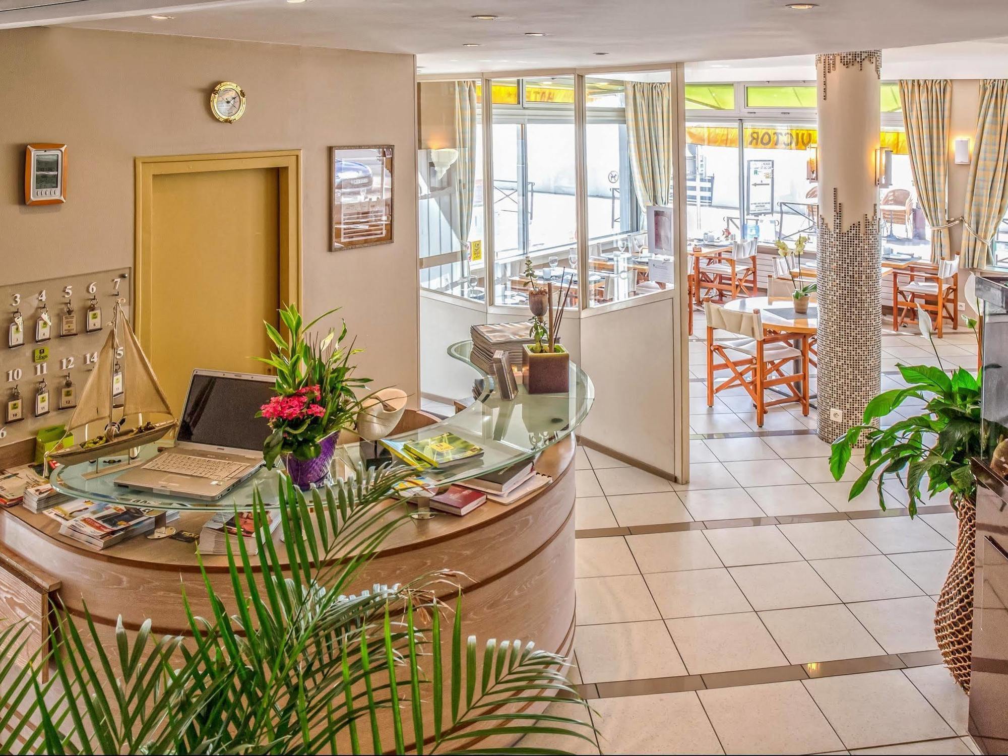 Acadie Saint Victor - Hotel Restaurant - Face Mer - Chatelaillon Plage Екстериор снимка
