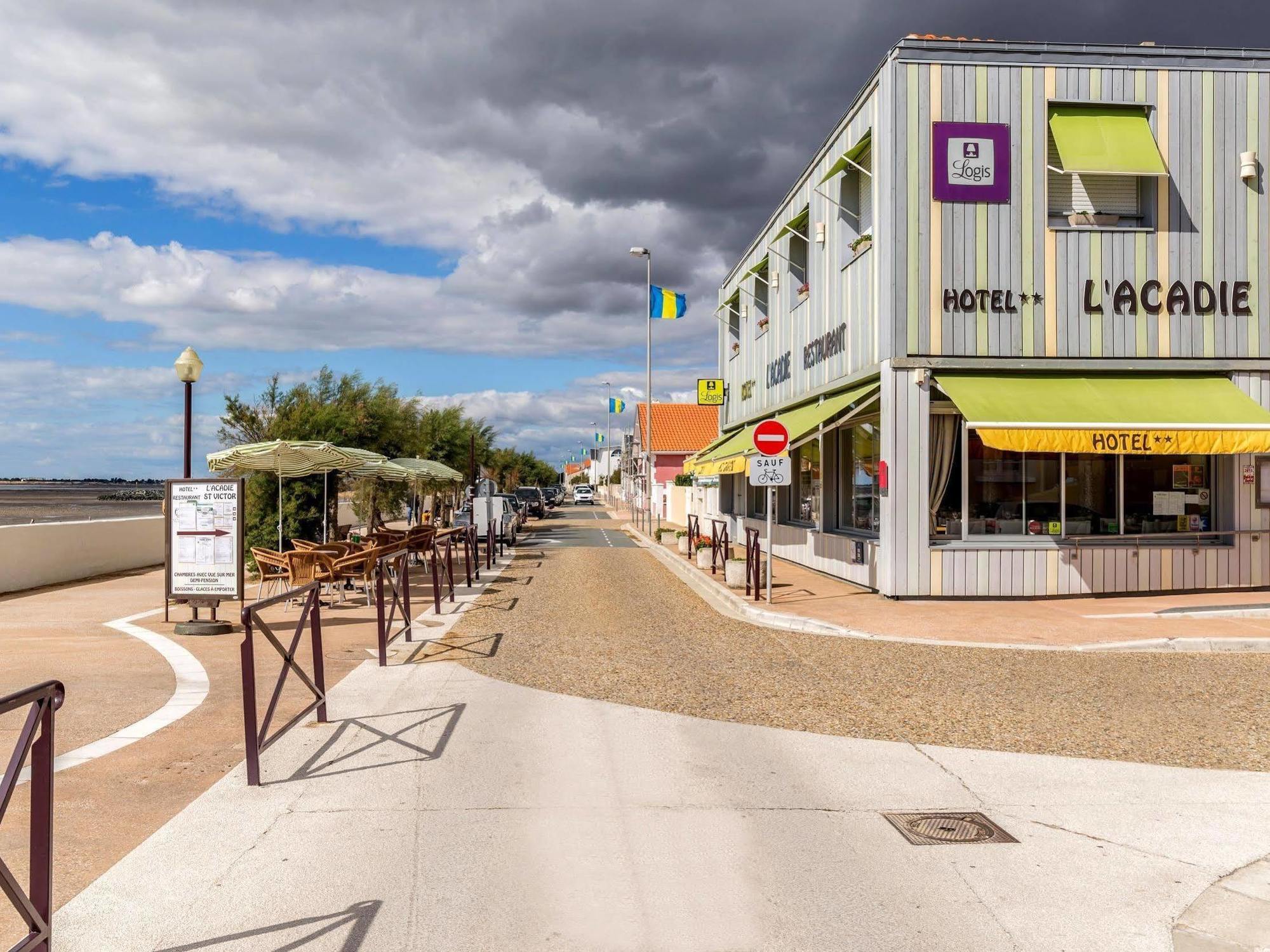Acadie Saint Victor - Hotel Restaurant - Face Mer - Chatelaillon Plage Екстериор снимка