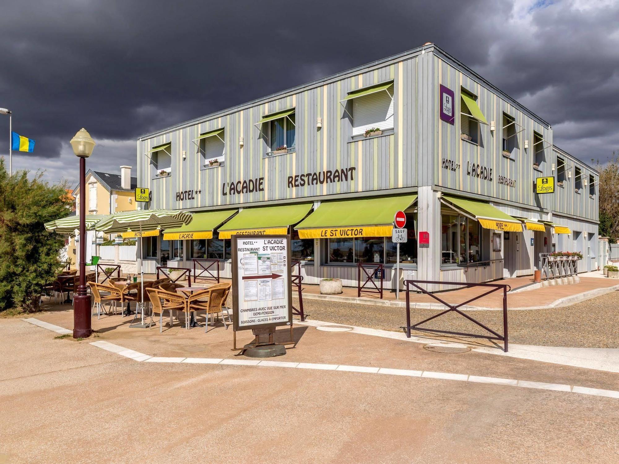 Acadie Saint Victor - Hotel Restaurant - Face Mer - Chatelaillon Plage Екстериор снимка