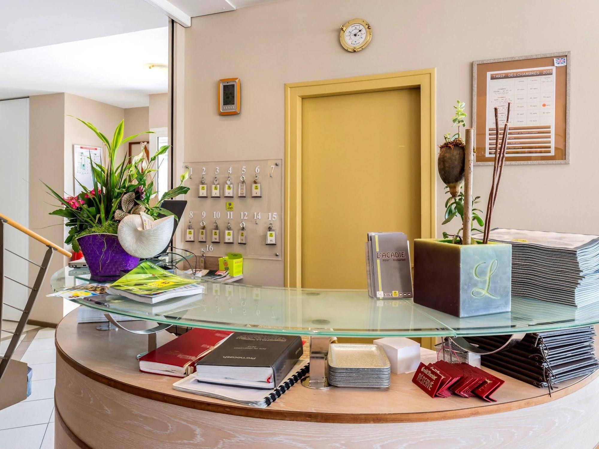 Acadie Saint Victor - Hotel Restaurant - Face Mer - Chatelaillon Plage Екстериор снимка