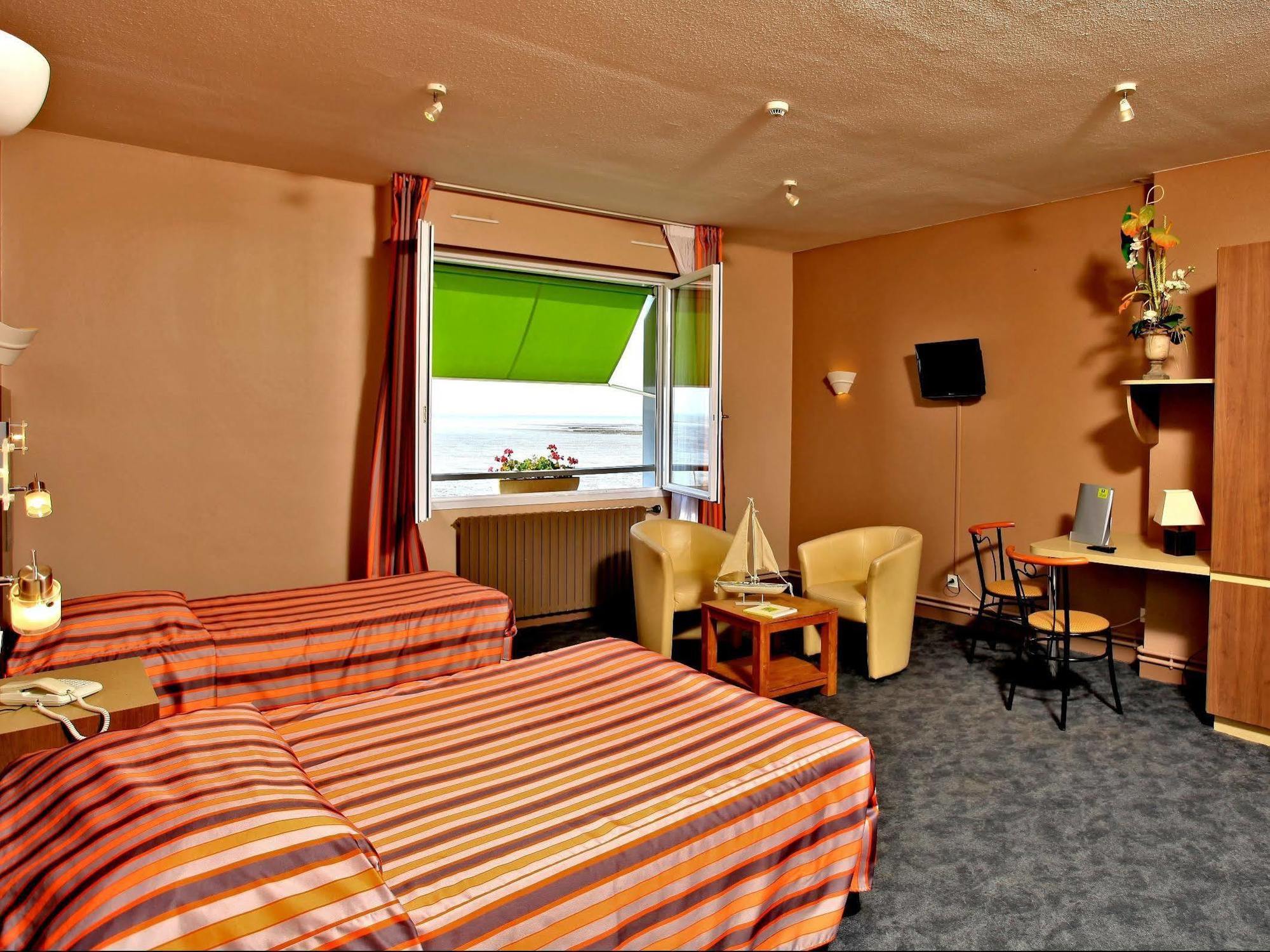 Acadie Saint Victor - Hotel Restaurant - Face Mer - Chatelaillon Plage Екстериор снимка
